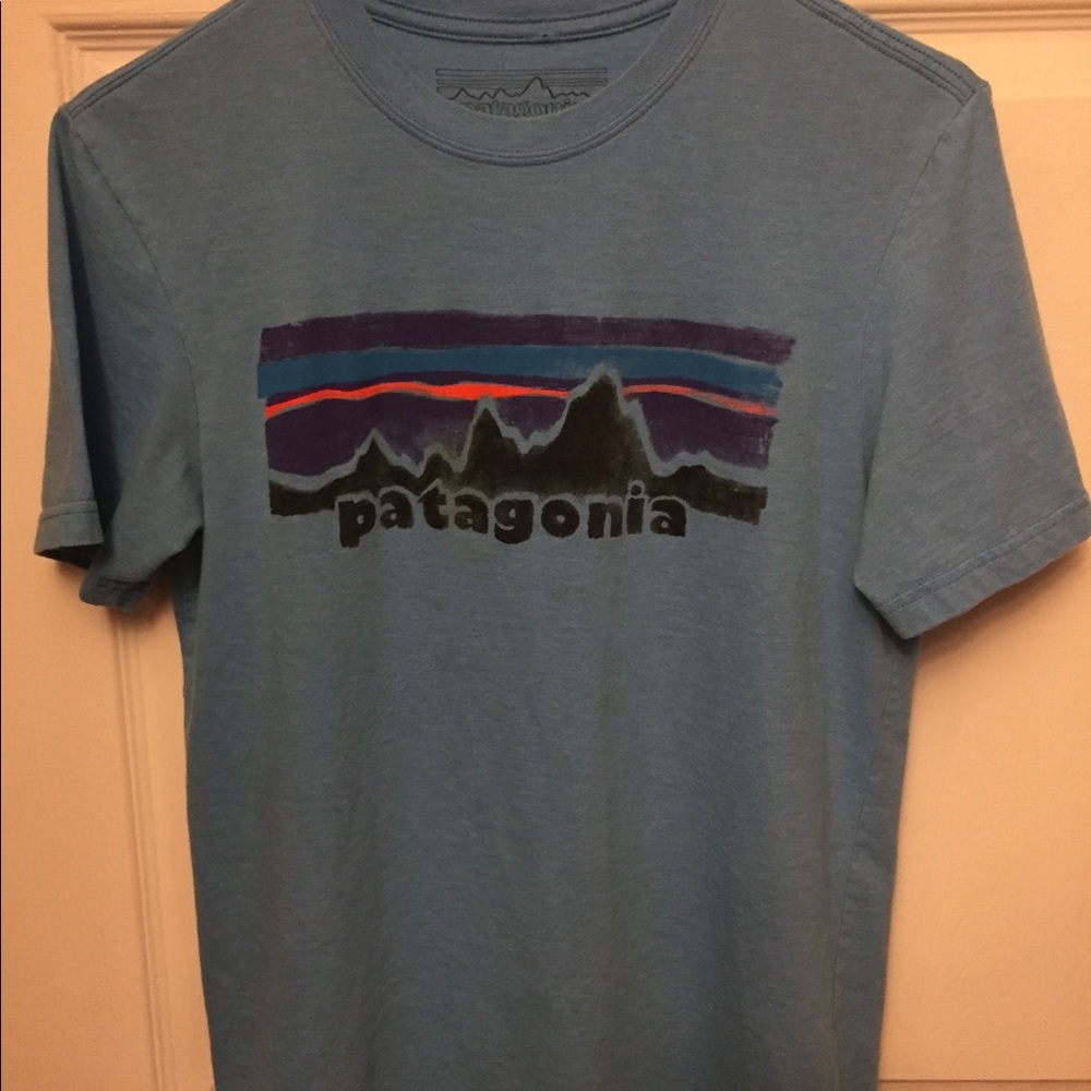 Men’s slim fit Patagonia t shirt